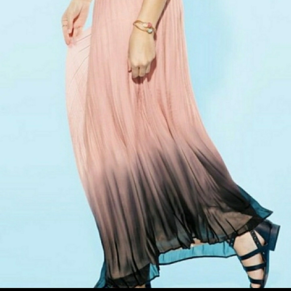 Maxi ombre accordion blush pleaded maxi skirt